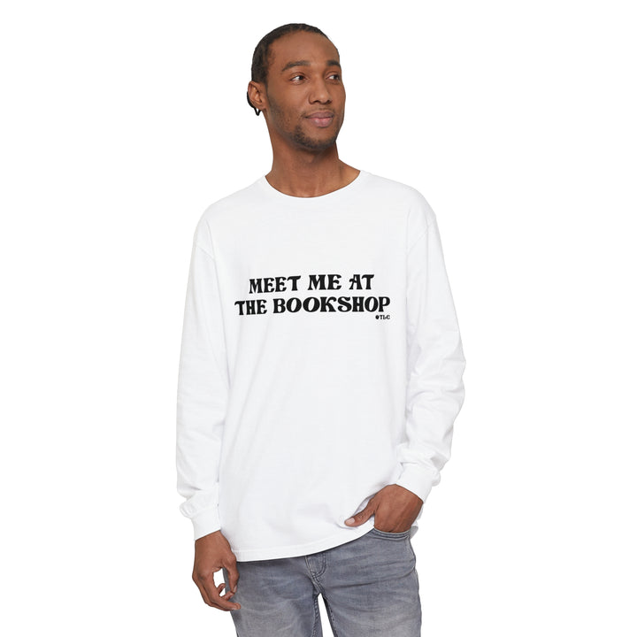 Meet me at the bookshop Long Sleeve T-Shirt