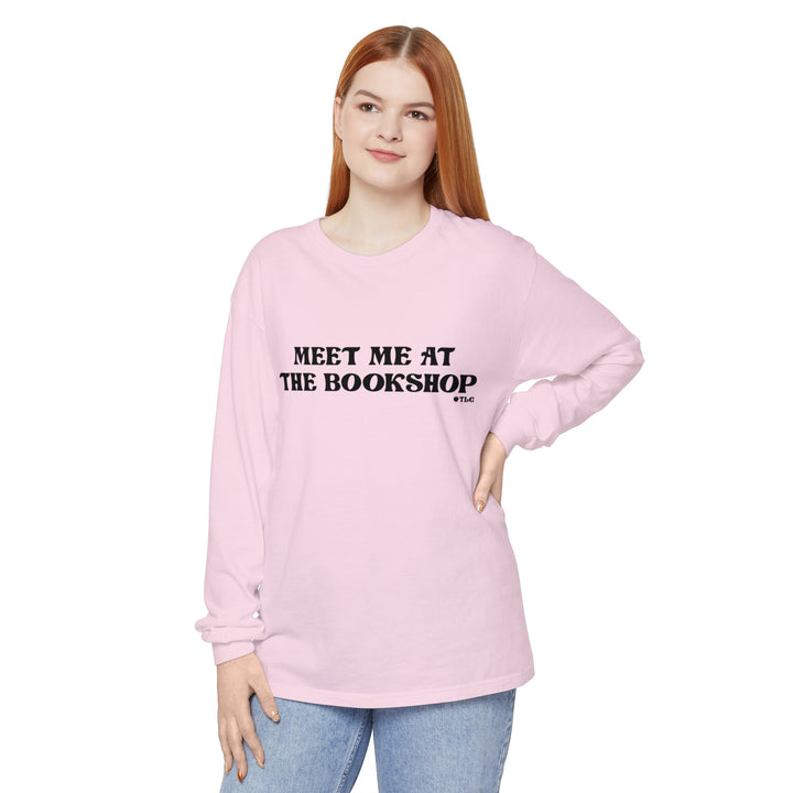 Meet me at the bookshop Long Sleeve T-Shirt