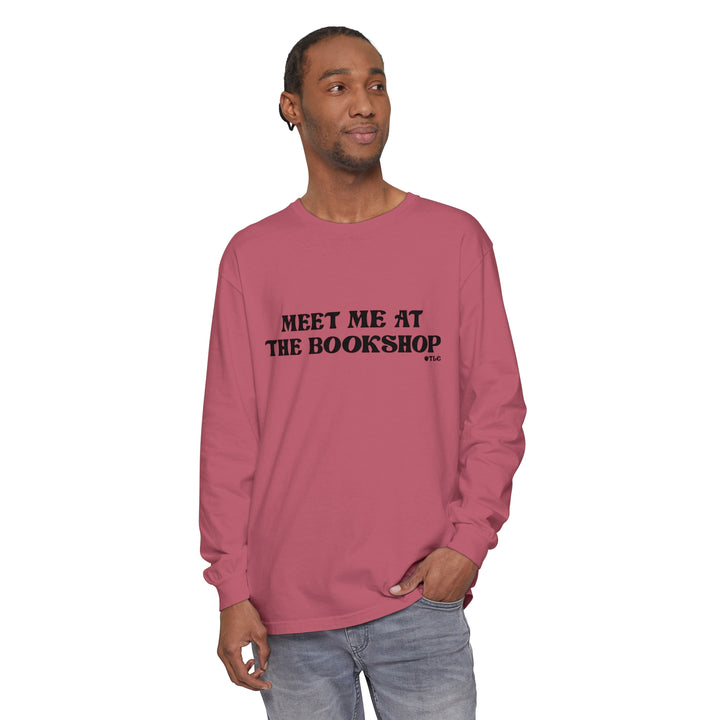 Meet me at the bookshop Long Sleeve T-Shirt